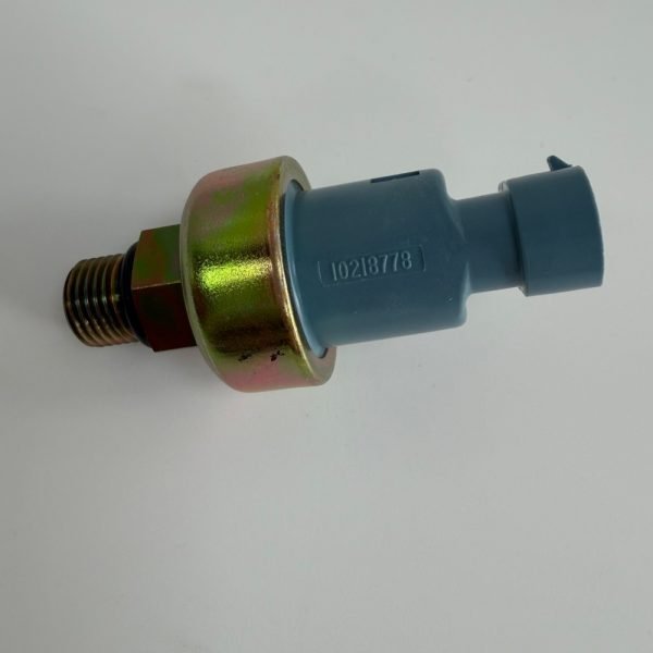 Hitachi 4353686 압력 센서 – EX200-5 / EX300-5 메인 제어 밸브용 (13.2mm, 2핀)
